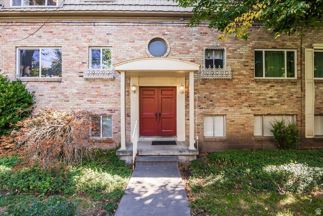 2220 E MURRAY HOLLADAY RD #80, Holladay UT 84117