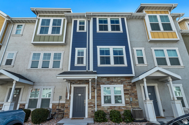 661 E 355 N
                     MLS #2181869