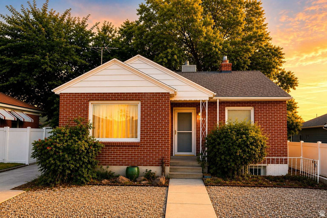 1252 E Driggs Ave
                     MLS #2181877