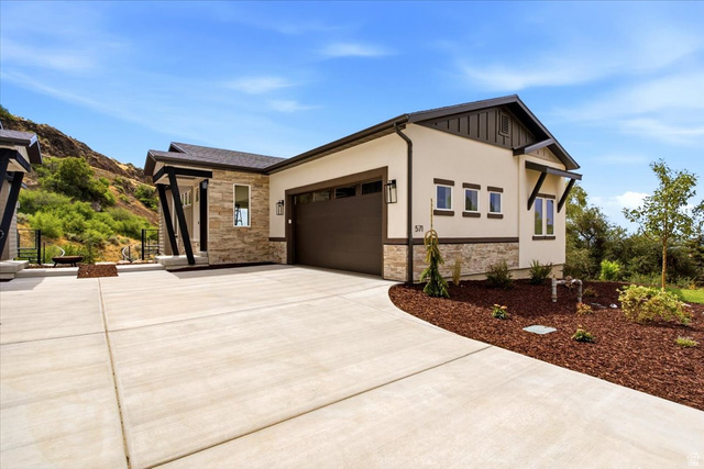 571 S ELENA LN, Ogden UT 84404