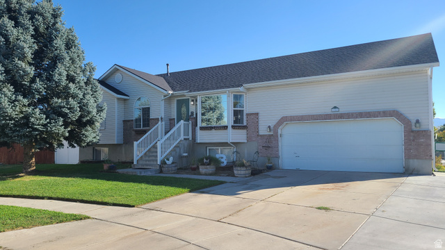 1053 S Killarney Dr
                     MLS #2181950