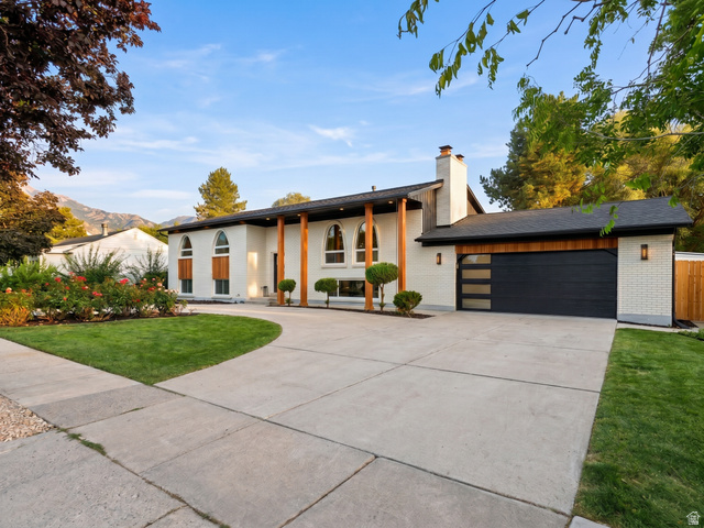 1860 E SPRING LN, Holladay UT 84117