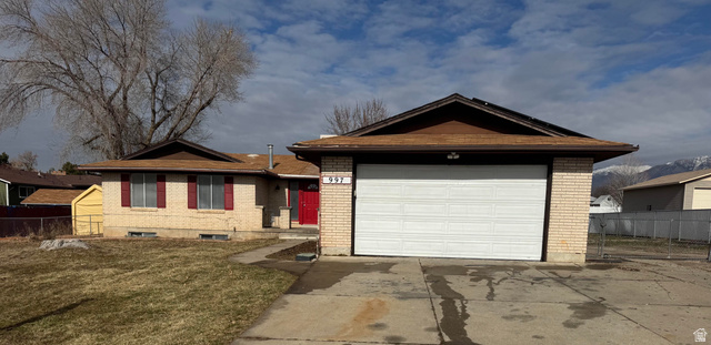 997 E 825 N
                     MLS #2182021
