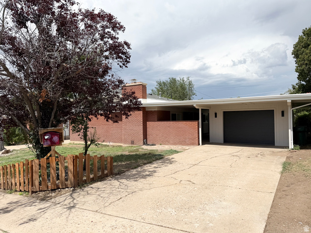 2588 W 4900 S
                     MLS #2182103