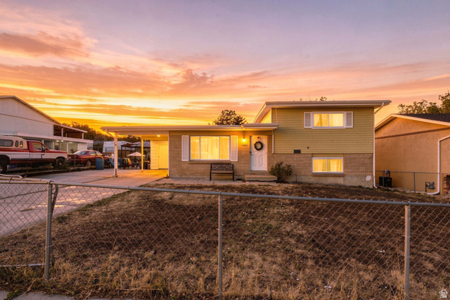 3680 S Royal Scott Dr
                     MLS #2182110