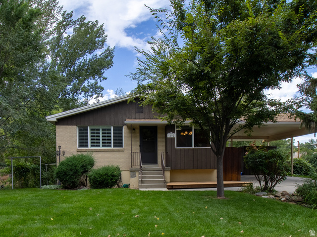 6192 S Vinecrest Dr
                     MLS #2182122