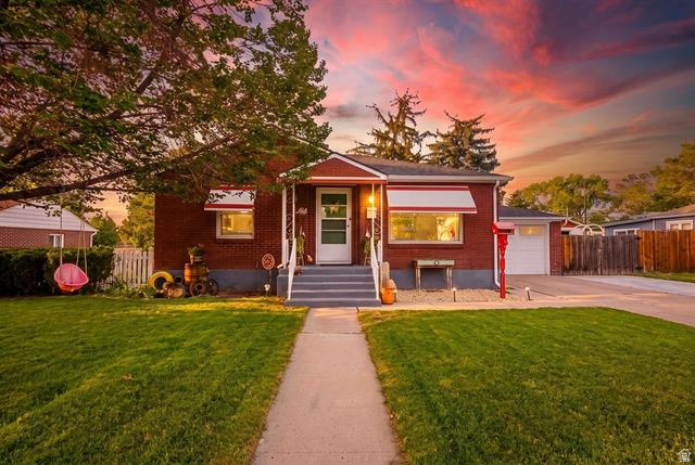 Main photo for 754  Dogwood St