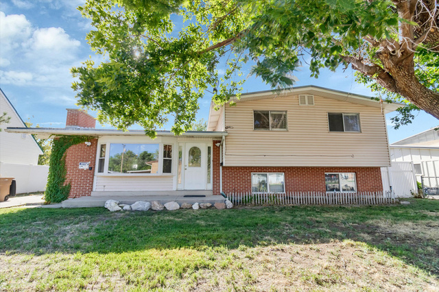 1153 N Garnette St
                     MLS #2182239