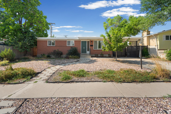 3385 W FLORLITA AVE., West Valley City UT 84119