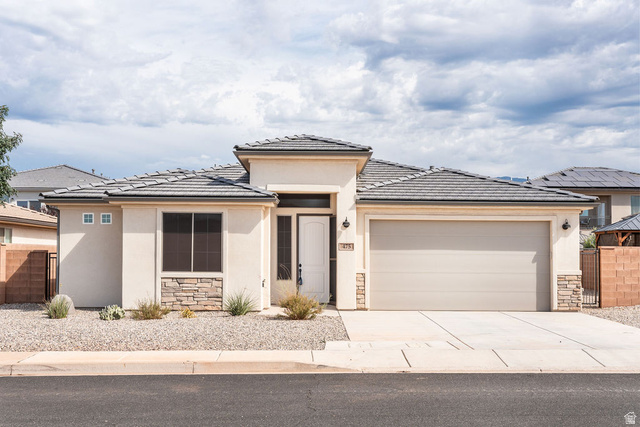 475 E Dry Ln
                     MLS #2182251