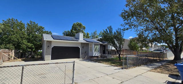 8202 W Westbury Dr
                     MLS #2182361