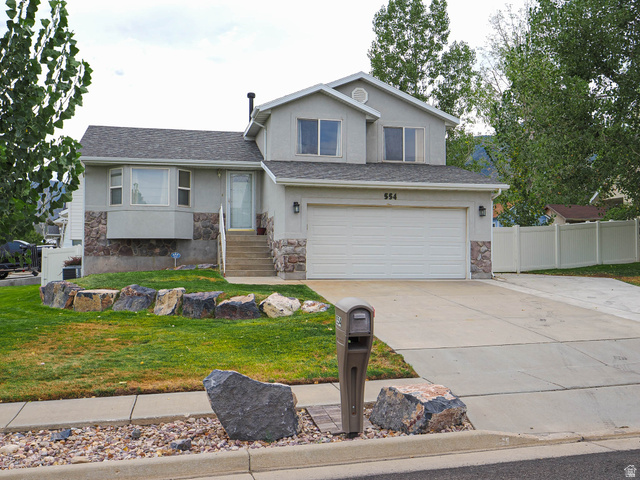 554 N 7th St
                     MLS #2182399