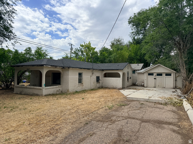 2467 S C Ave
                     MLS #2182458
