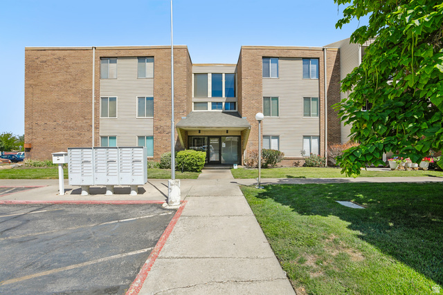 290 N 500 W #301, Bountiful UT 84010