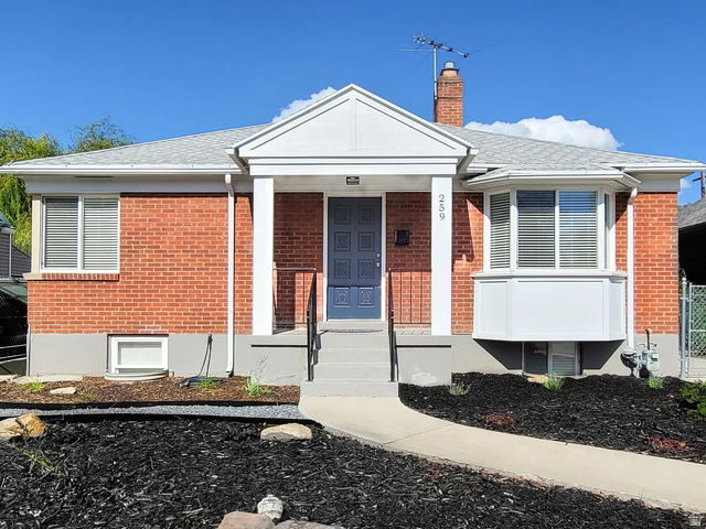 259 E Herbert Ave
                     MLS #2182658