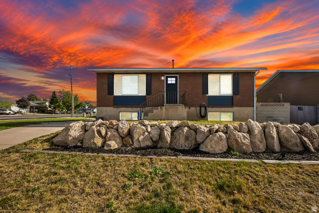 7213 W Westpark Ave
                     MLS #2182662