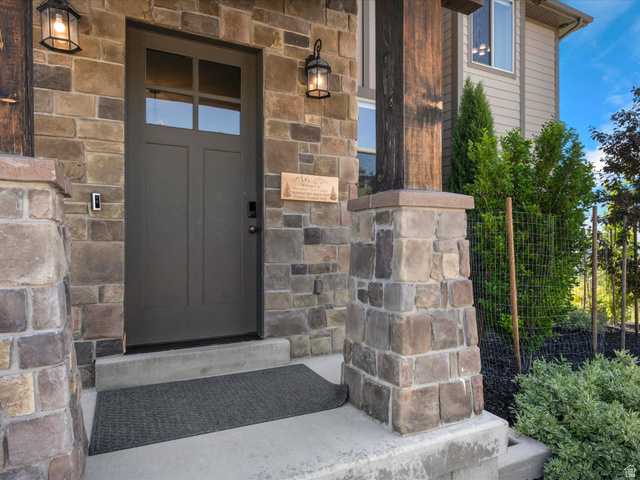 68 Hawksbeard Cir