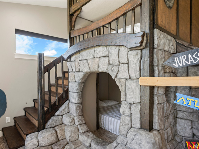 68 Hawksbeard Cir