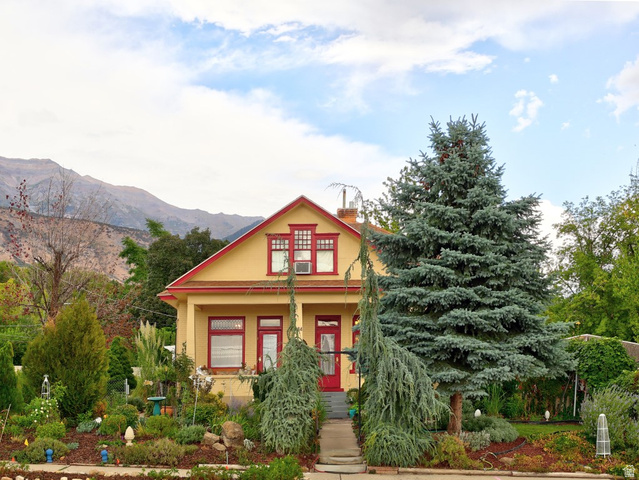 184 N 400 E
                     MLS #2182828