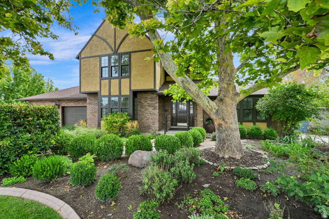 9241 S Lisa Ave
                     MLS #2182872