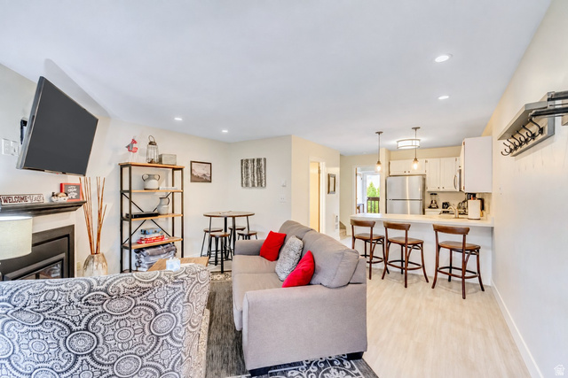 3615 N Wolf Lodge Dr #807
                     MLS #2182915