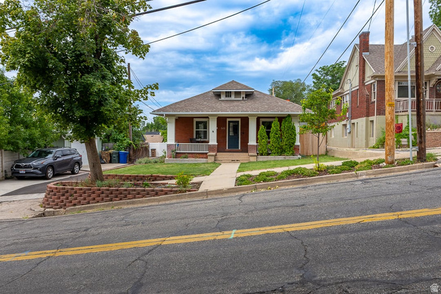 515 N E St
                     MLS #2182918