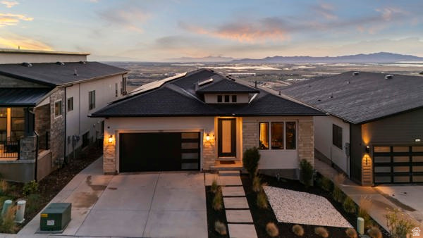 760 S Miller Ave
                     MLS #2182921