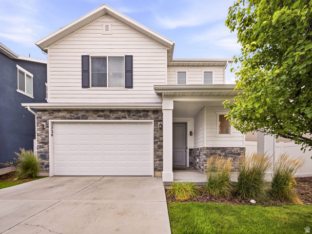 Main photo for 1734 W Parkview Dr