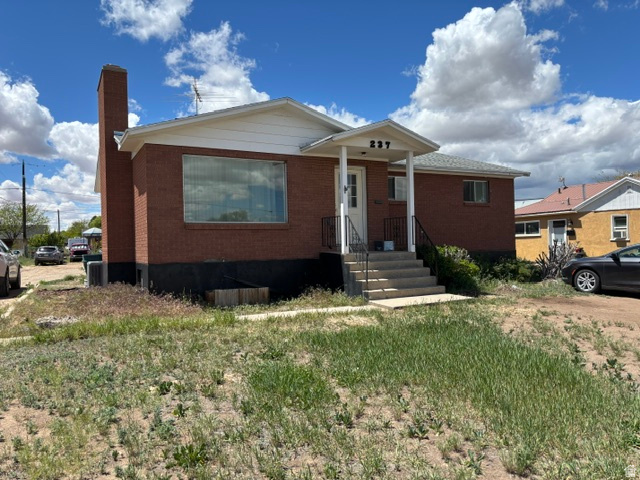 237 N 500 W
                     MLS #2182949