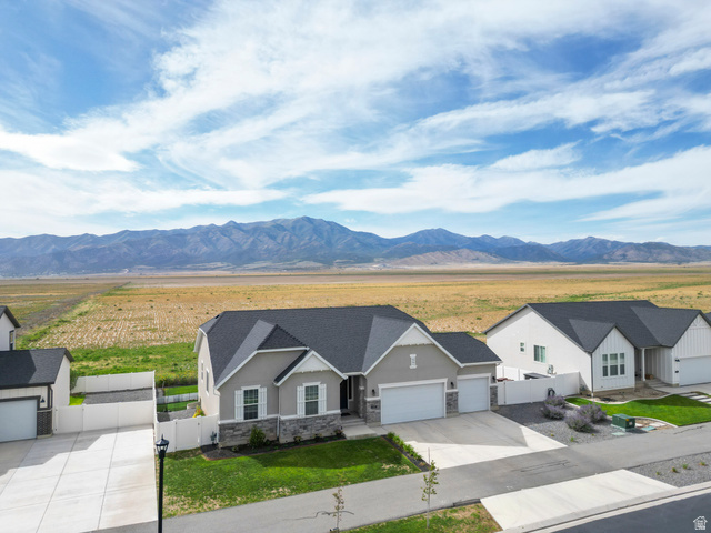 6529 N Bismark Peak
                     MLS #2183004