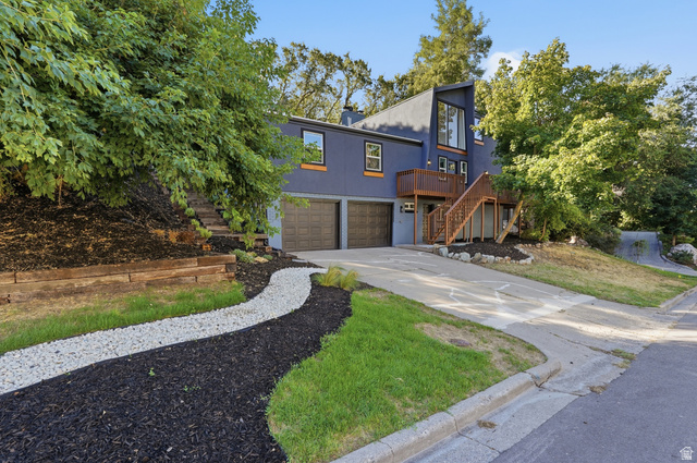 Main photo for 1440 E Shady Ln