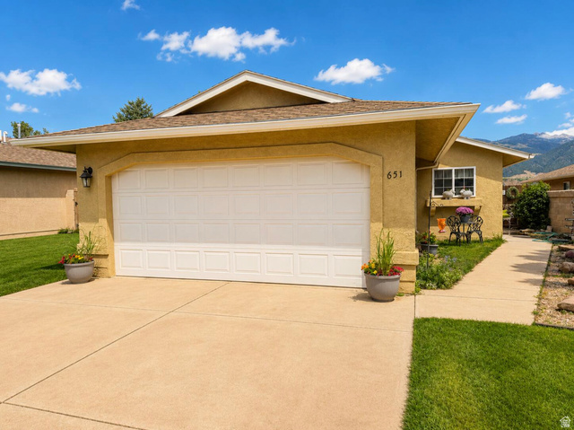 Main photo for 651 W 60 N