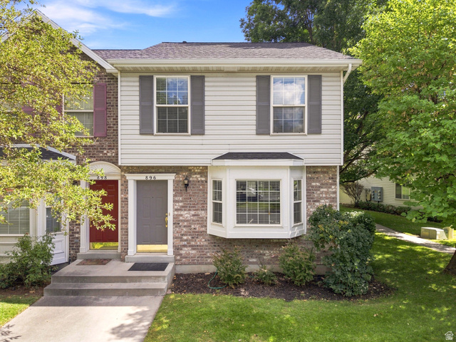896 N Independence  #17
                     MLS #2183055