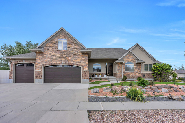 5386 W Little Water Peak Dr
                     MLS #2183056