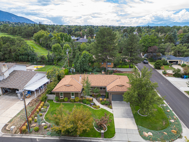 2924 E Robidoux Rd
                     MLS #2183079
