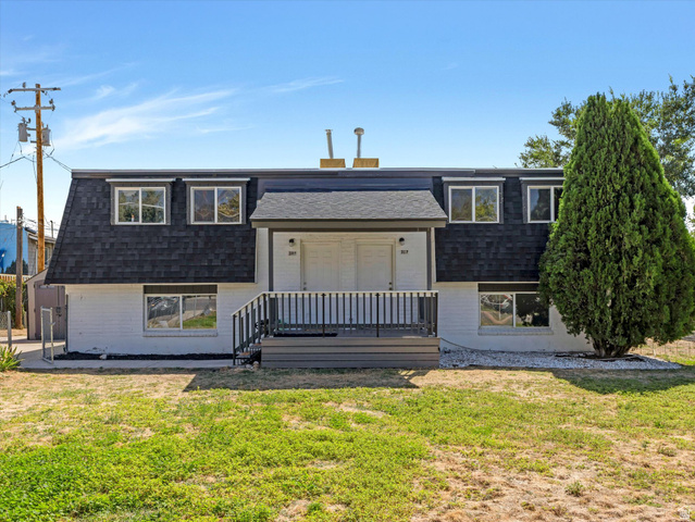 385 W 700 N
                     MLS #2183090