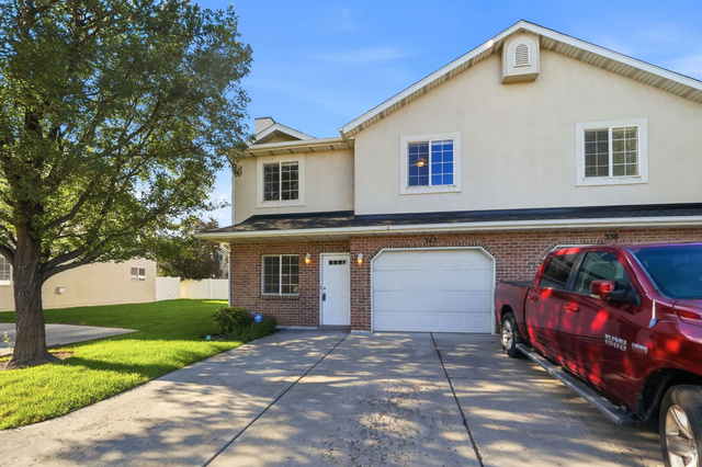 Main photo for 342 E Newsome Park Ln