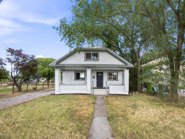 547 S Tremont St
                     MLS #2183108