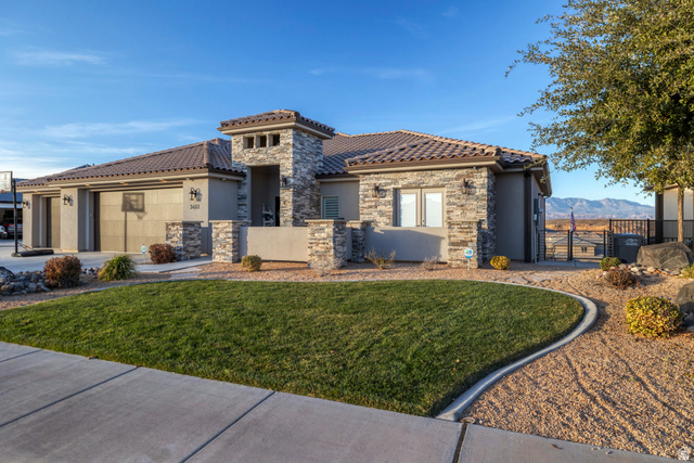 3461 E Barrel Roll Dr
                     MLS #2183115