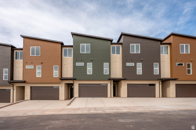 397 E 900 N #3b
                     MLS #2183136