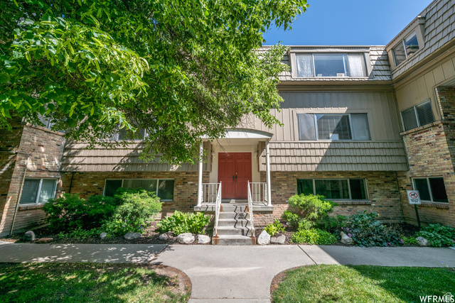 2220 E MURRAY HOLLADAY RD #182, Holladay UT 84117