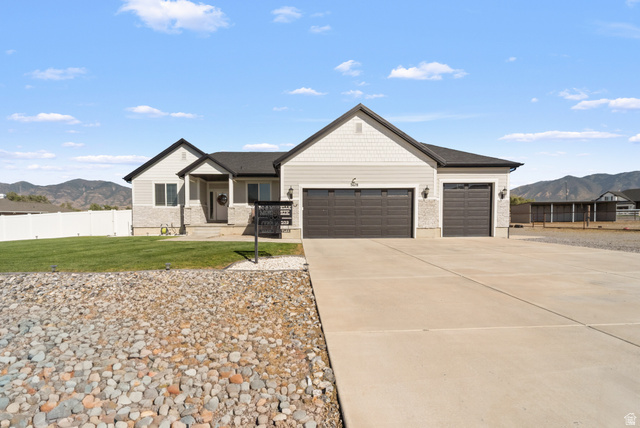 3678 N Spiral Springs Rd #204
                     MLS #2183195