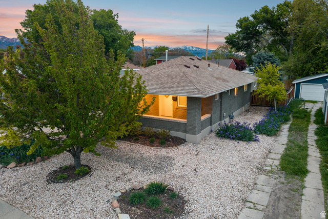162 E COMMONWEALTH AVE, Salt Lake City UT 84115