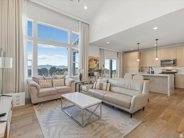 10554 S Bay Meadow Dr  #2
                     MLS #2183399
