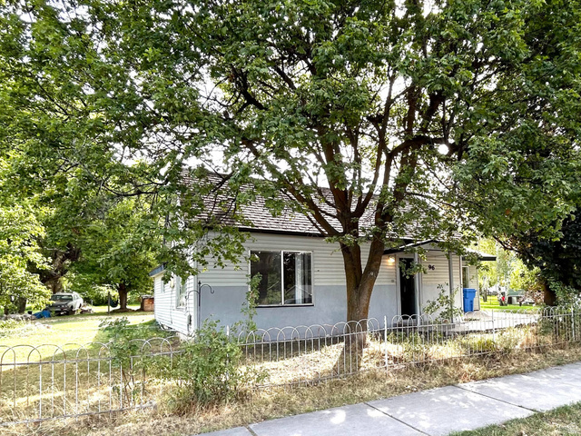 96 N Main
                     MLS #2183431