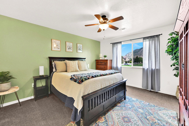 Property in South Weber - View 19