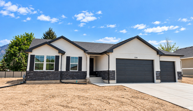 228 E 770 N, Santaquin UT 84655