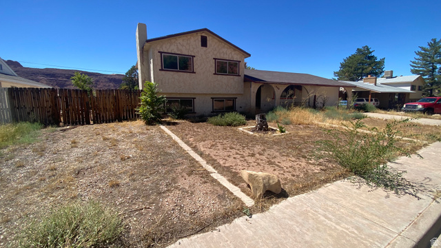 276 HILLSIDE DR, Moab UT 84532