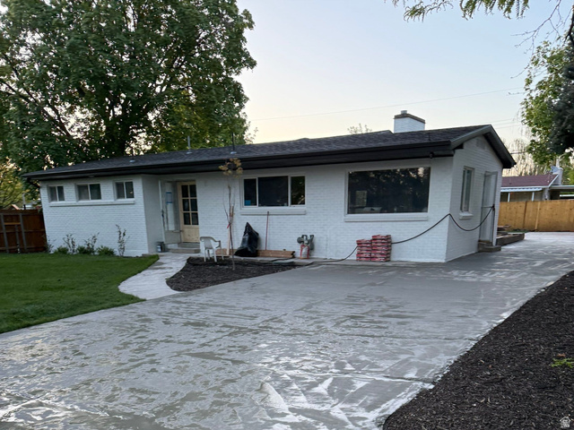 1627 E Olive Dr
                     MLS #2183876