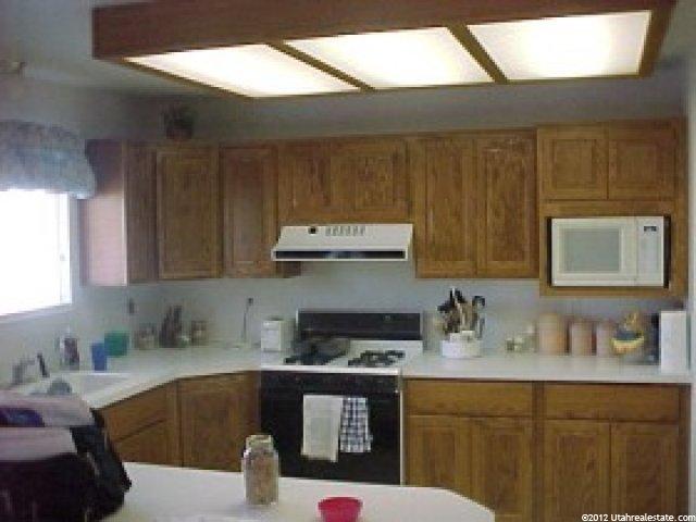 1177 W 1700 N, Clinton, UT 84015 — photo 2